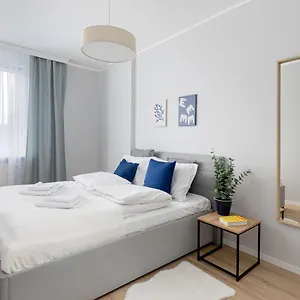 Ecru Spacious Modern With City Skyline View Wwa13 Apartament